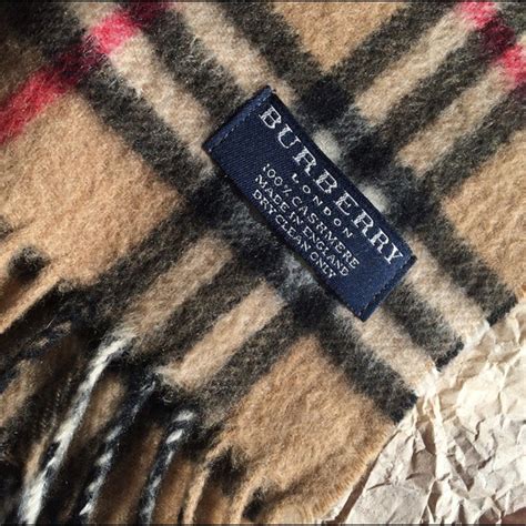 how to spot a fake burberry lambswool scarf|burberry scarf.